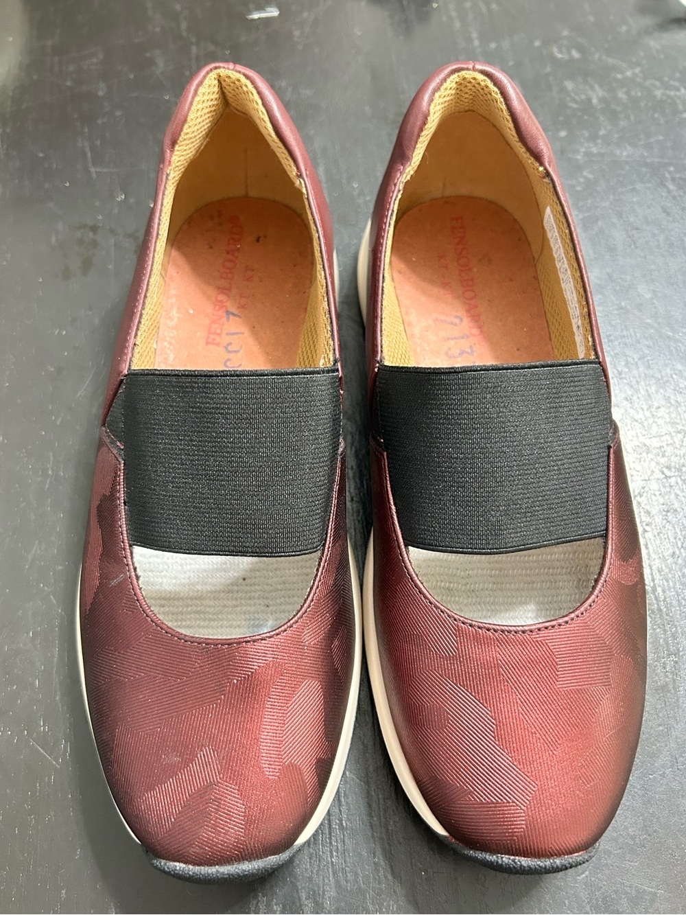 Vionic Maroon Slip-On Flats with Black Elastic